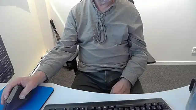 Buggemann Live XXX Chat