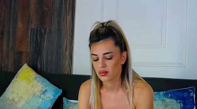 Chat XXX en directo de IvyLustt