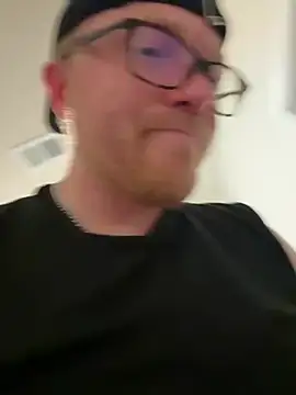 Chat +18 de TXRyan1996 ao vivo
