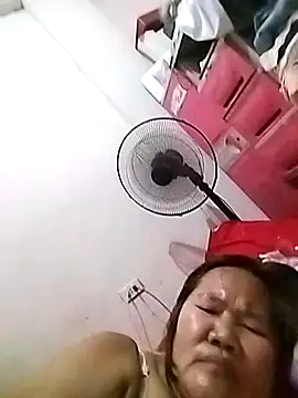 Hotsexymomcams4u 即時 XXX 聊天