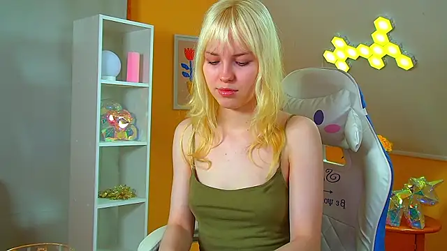 Živý XXX chat HannahHollis