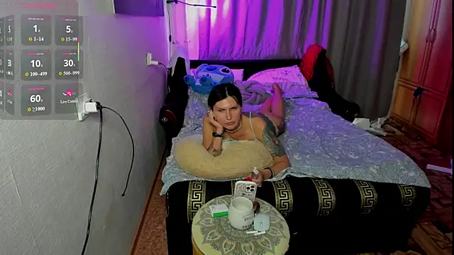 XXX chat uživo modela monica__elder