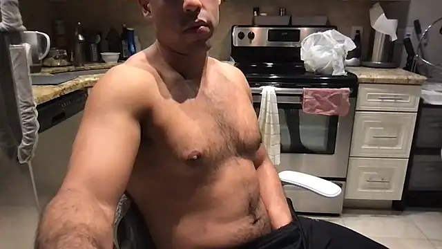 BigGuyMuscle XXX чат на живо