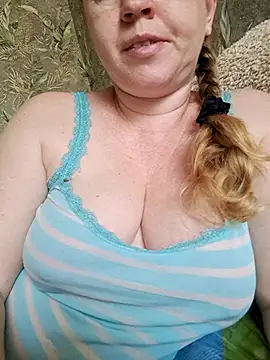 Živý XXX chat _Hayley_XRise_