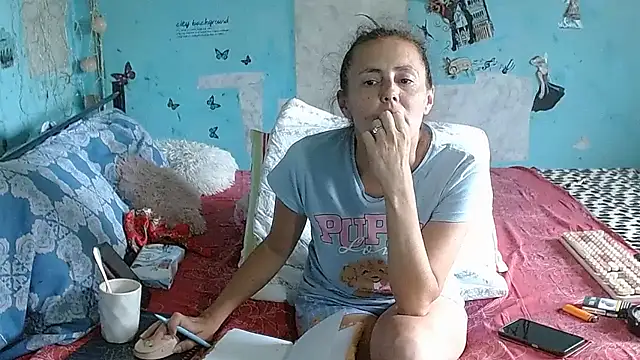 brighteyes77: онлайн-секс-чат