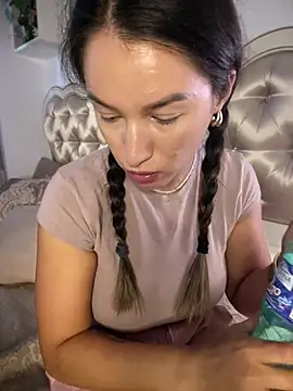 Chat XXX en directo de HotXMom_