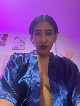 Violet_rousse7 Adlı Modelin Canlı XXX Sohbeti