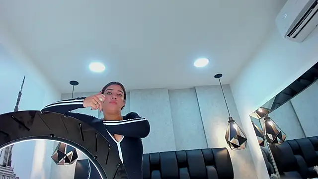 Samantha_hotly লাইভ XXX চ্যাট