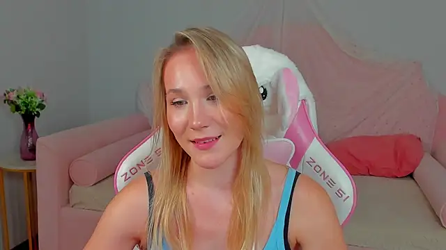 ElaraVoltage XXX чат на живо