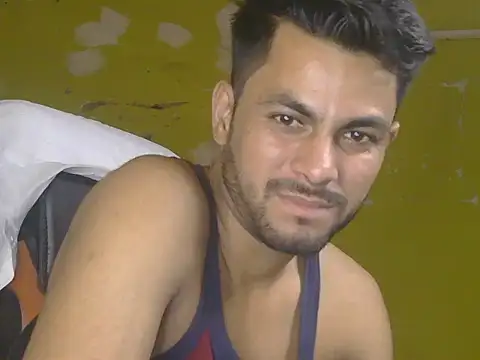 XXX chat uživo modela Stubborndesiboy