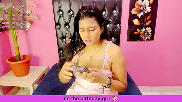 Chat XXX en directo de INDIANFLAME