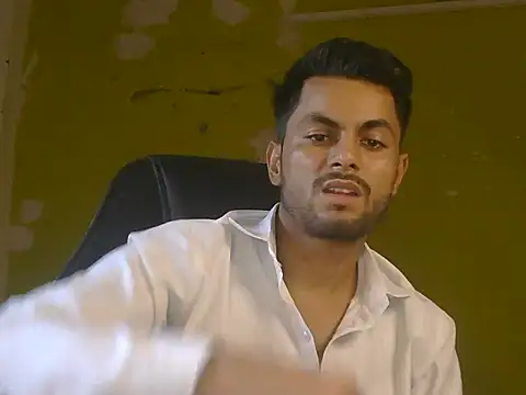 Stubborndesiboy live XXX chat