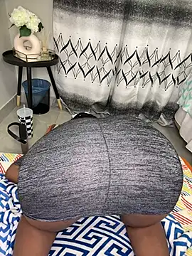 צ'אט XXX בשידור חי של Nicole_bash