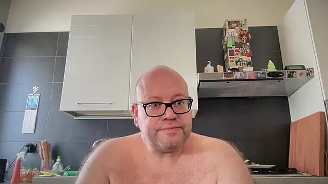 Chatroom XXX en direct de theitalianbear