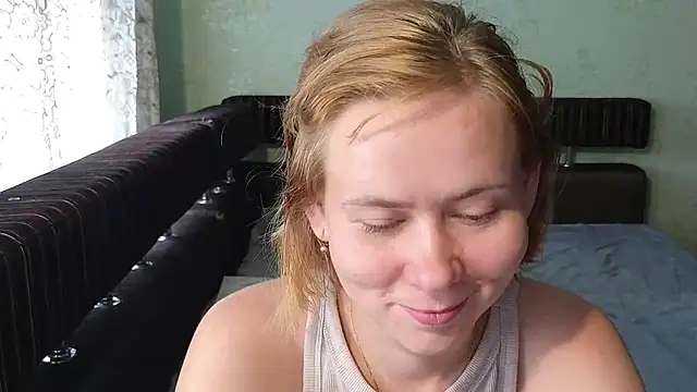 Riley_Roo Adlı Modelin Canlı XXX Sohbeti