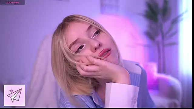Dragonwind élő XXX-chatje