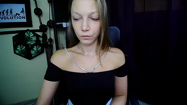 EmillyPlayn Live XXX chat