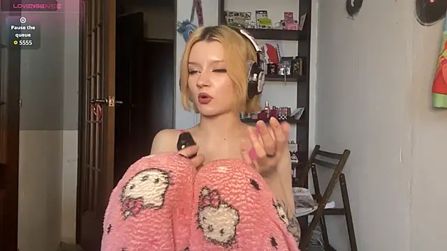 SkinnyWhiteAngel – Live XXX-chat