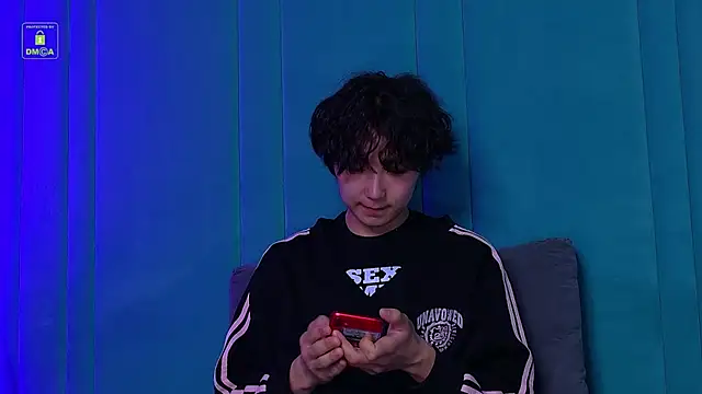 Chat +18 de HeejinWang ao vivo