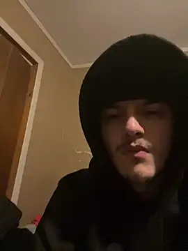 CarmeloA – Naživo XXX chat