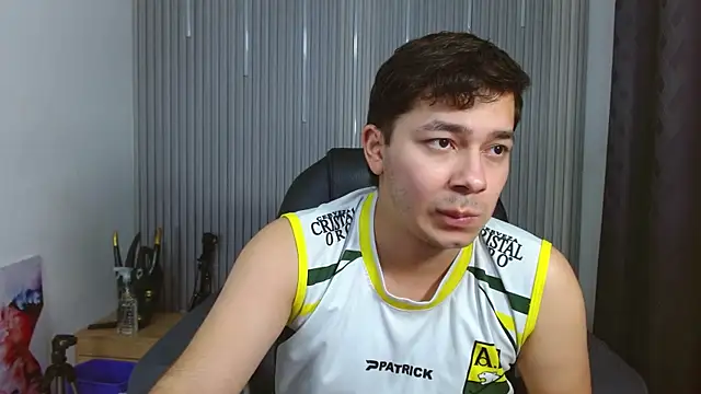 XXX chat uživo modela Julian_Smith21