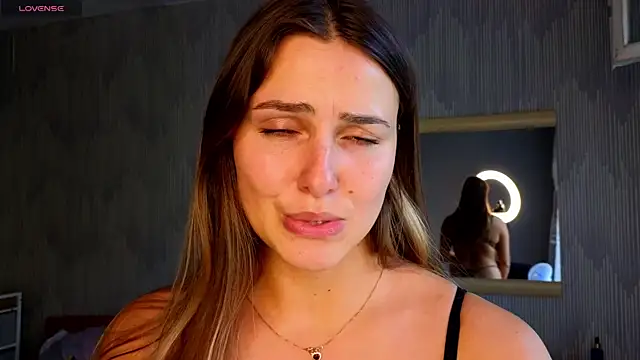 sophia_euphoriaa's Live XXX Chat