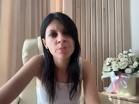 InjaAtHome – Naživo XXX chat
