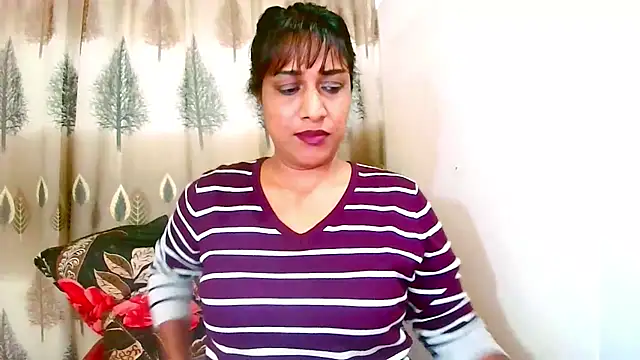 Chatroom XXX en direct de Indian_Erotic69