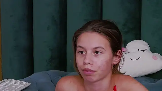 LeiaHuk Chat XXX live