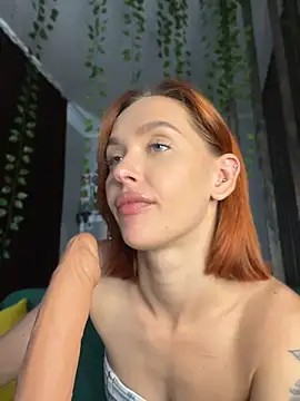 Chat +18 de LittleFox___ ao vivo