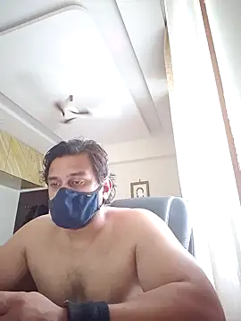 צ'אט XXX בשידור חי של kaizercool1