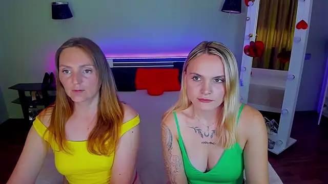 XXX chat uživo modela MagicEyess