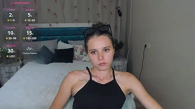 EmelyMason's Live XXX Chat