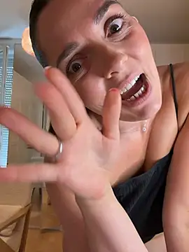Chloe-ta Chat XXX in diretta