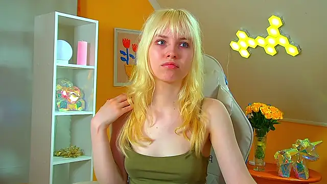 دردشة HannahHollis الجنسية المباشرة