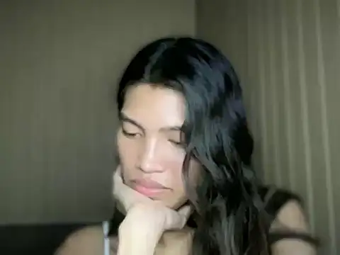 Yourgoddess_jayve Adlı Modelin Canlı XXX Sohbeti
