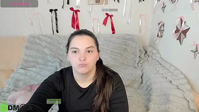 Chat XXX en directo de MonikaMooon