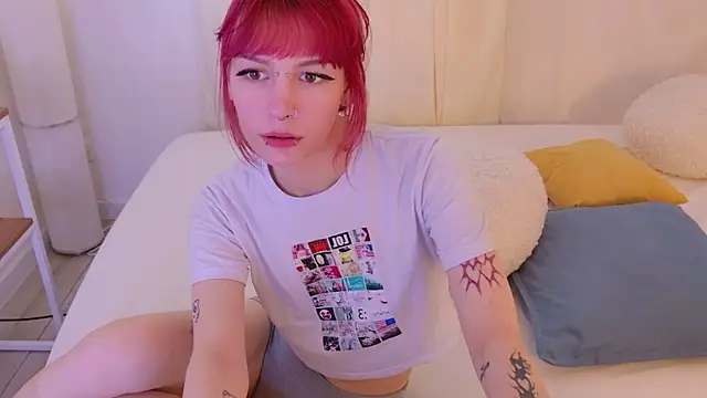 Chat XXX en directo de Zia_Sky