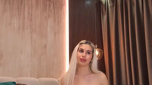 ZaraSpark Chat XXX in diretta
