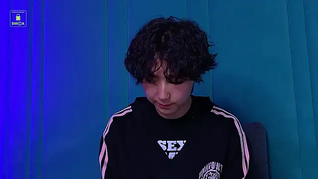 Онлайн чат XXX HeejinWang
