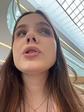 XXX chat uživo modela Lunabelle_