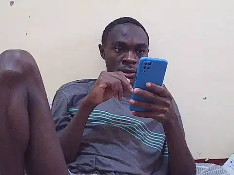 StudentTenInch live XXX chat