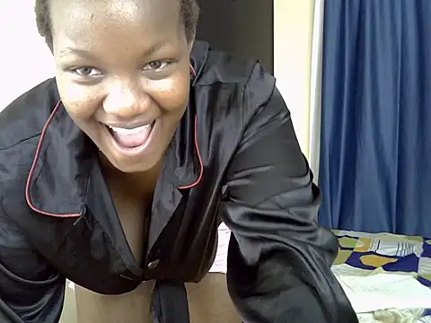 Chat XXX en directo de FlirtyMira