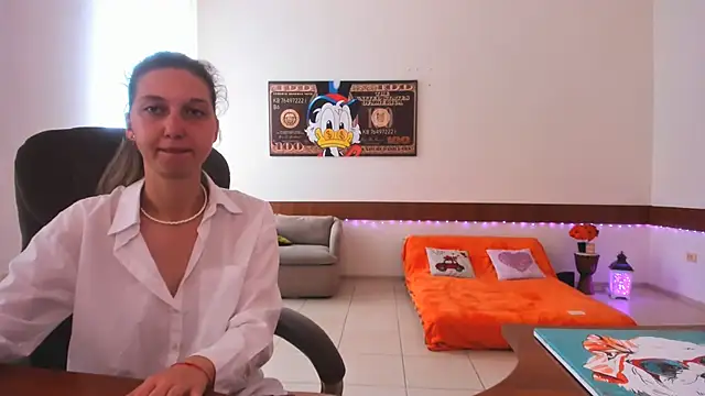 Chat XXX en directo de Ellina_Star