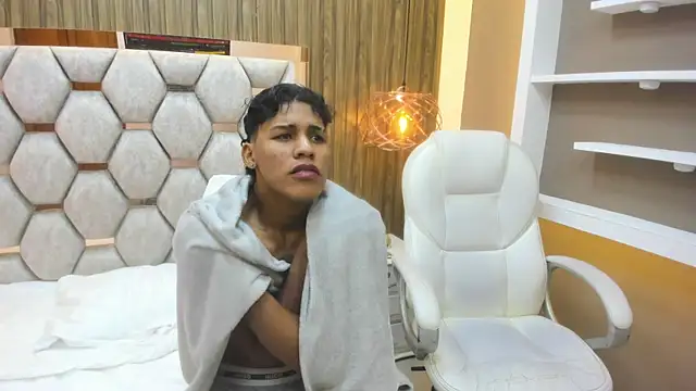 Colby_driscoll Chat XXX in diretta