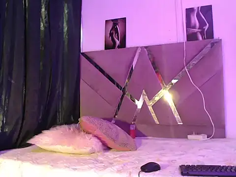 Chat XXX en directo de Keily_Tsx1