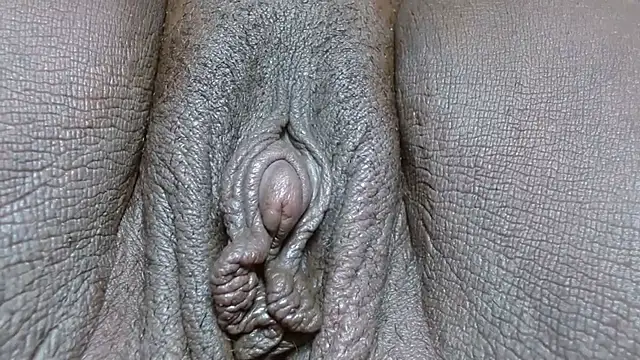morenahott1's Live XXX Chat