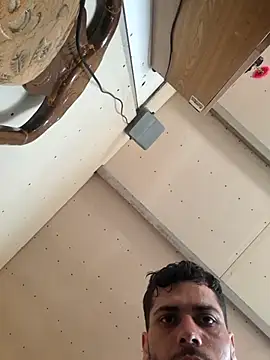 Handsomeboy3344's Live XXX Chat