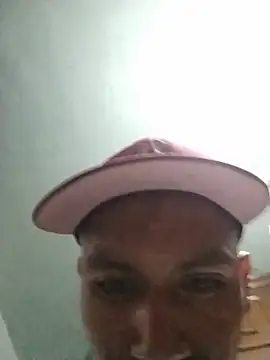 הופעת וובקאם של SiperoXxX