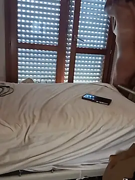 Annarella_Pika Adlı Modelin Canlı XXX Sohbeti